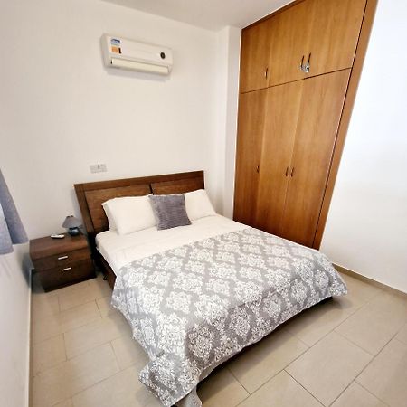 Ground Floor One Bedroom Apartment B2, 3 Pools, Free Wifi เปเยีย ภายนอก รูปภาพ